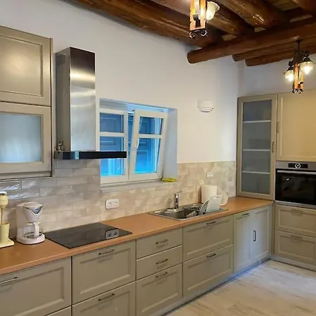 Сasa de vacaciones Alice's House